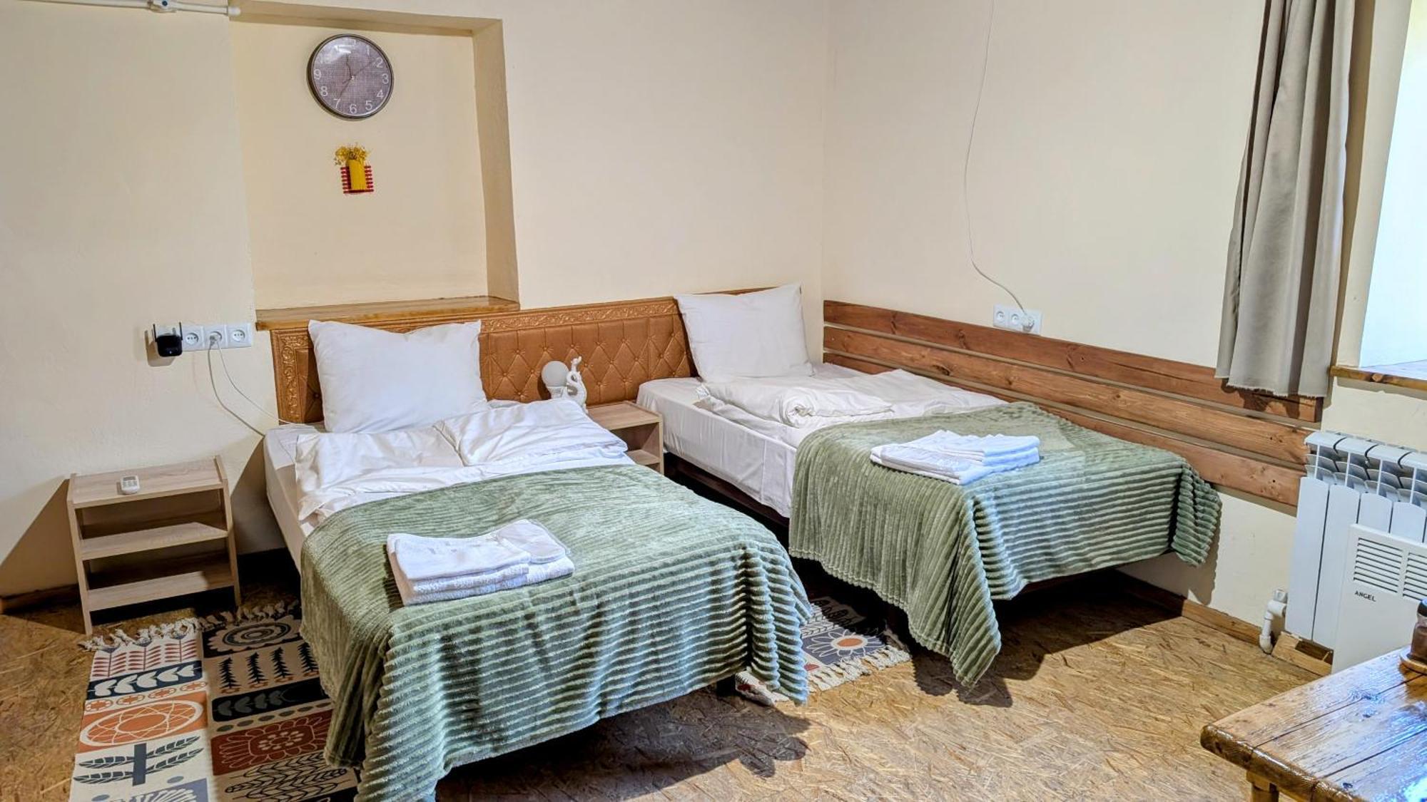 Eleven - 11 Hotel Jechegnadzor Buitenkant foto